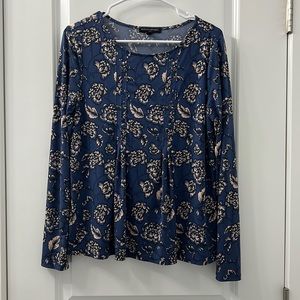 Banana republic blue floral long sleeve top